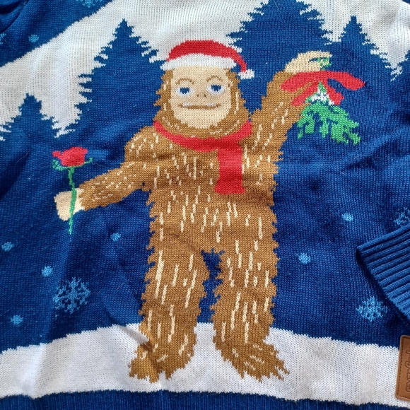 Tipsy Elves Romantic Sasquatch Ugly Christmas Sweater XS - Picture 7 of 9